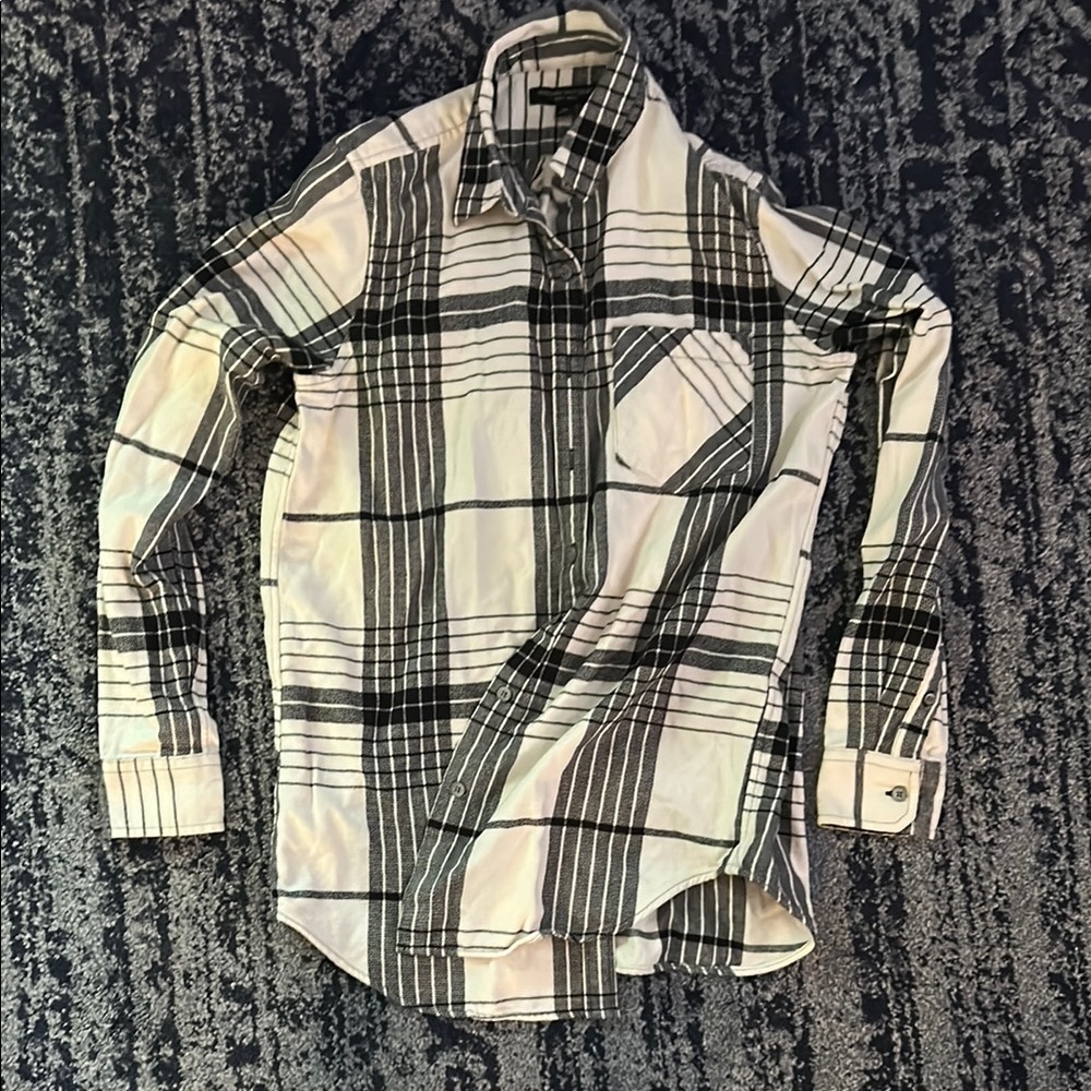 Banana Republic Black and White Plaid Button Down Shirt